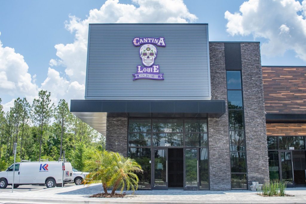 Cantina Louie